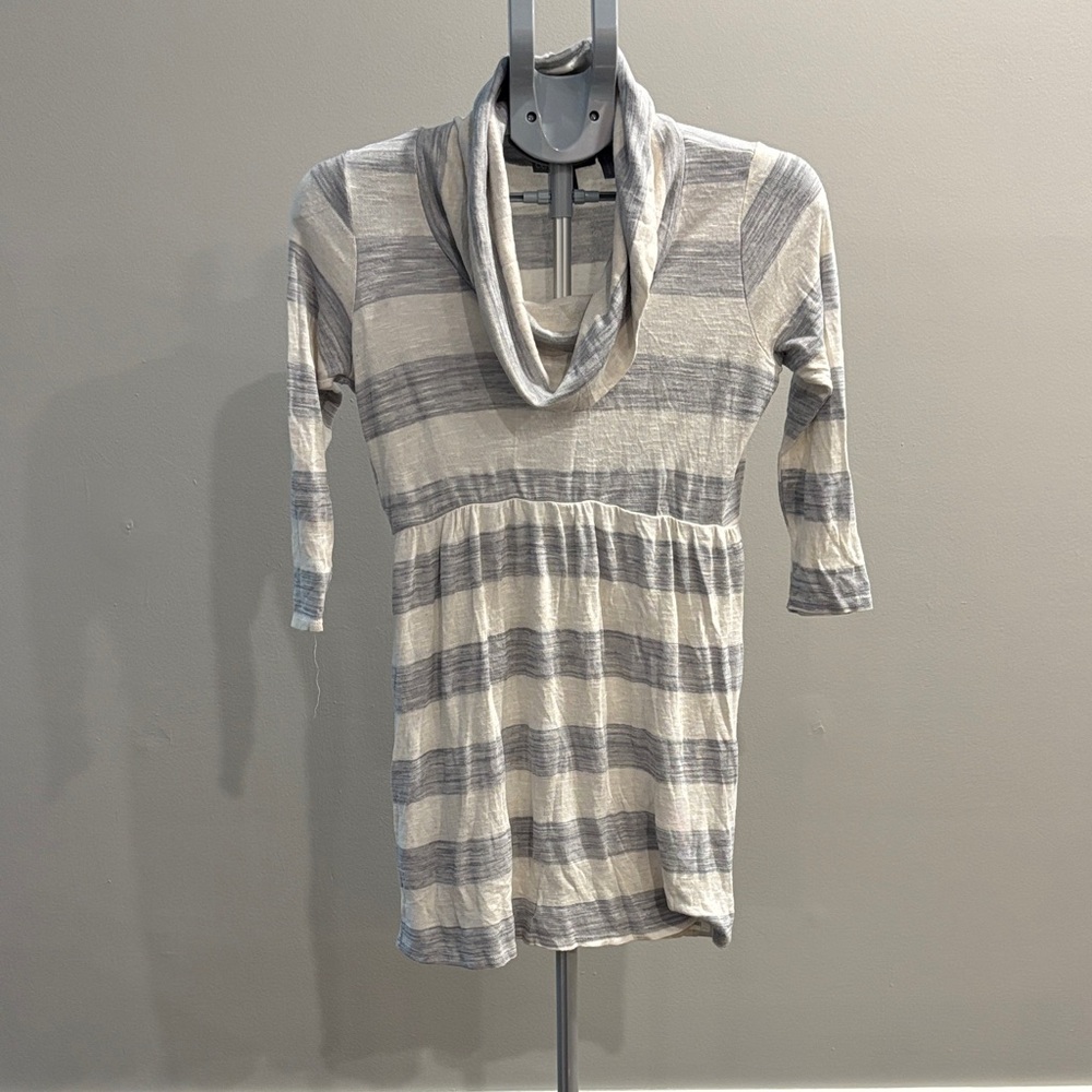 Loveappella Gray & Cream Cowl Neck Maternity Top by A Pea In The Pod, size XS
